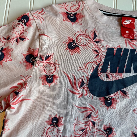 VTG Y2K Nike Big Logo Crop Top Oversized Floral Athletic T-Shirt Women L Pink - Picture 3 of 7